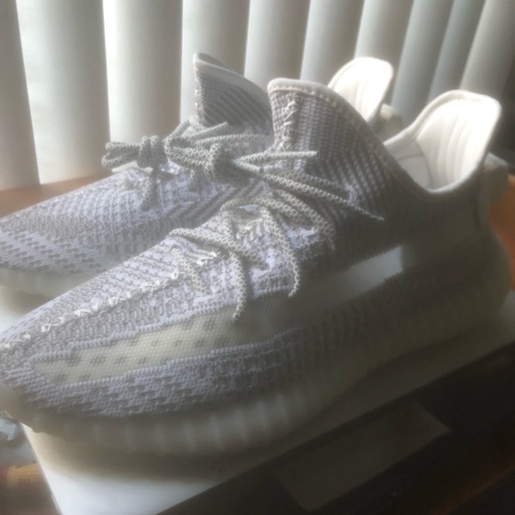 Yeezy 350 V2 Static - Picture 3 of 8